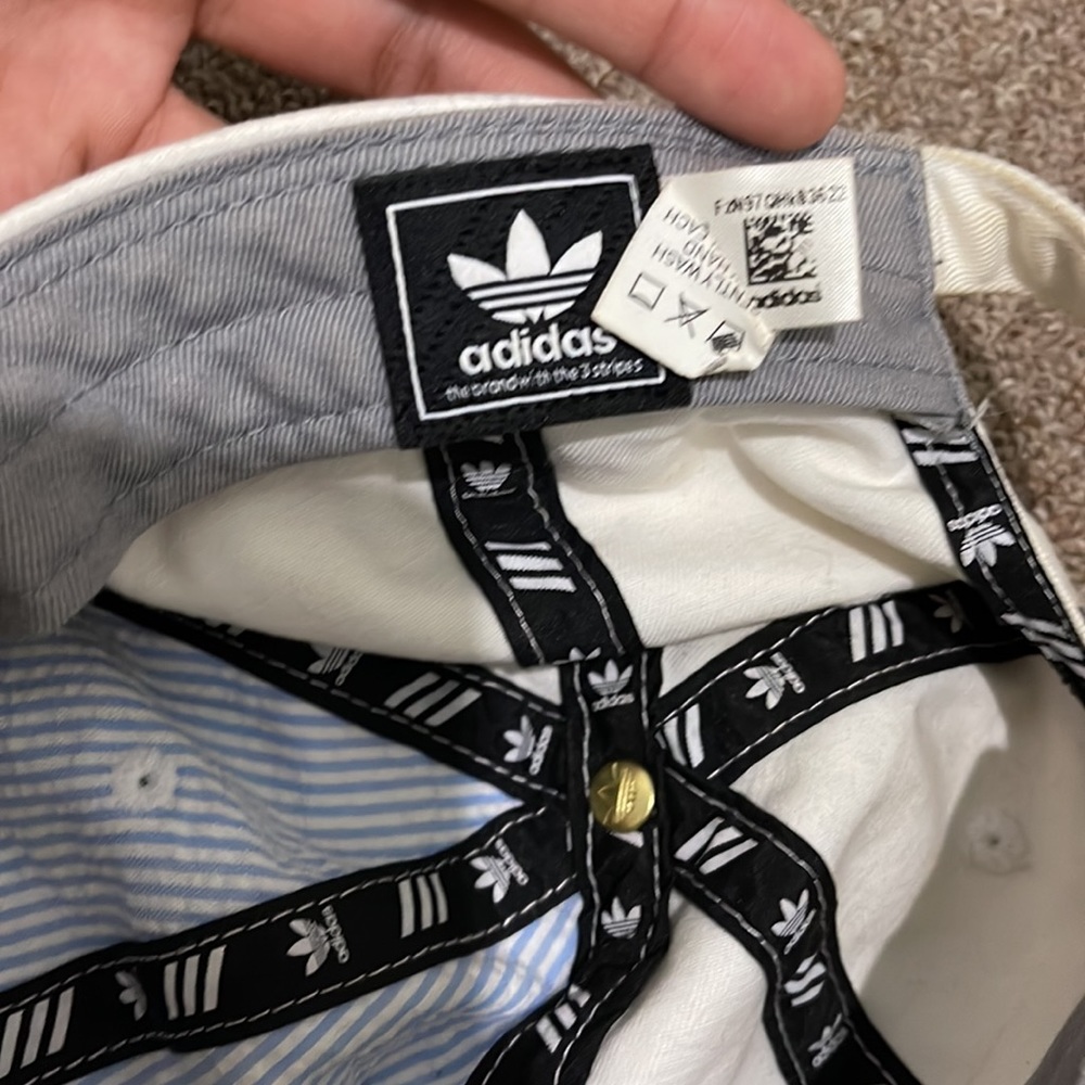 ADIDAS HAT - Picture 4 of 4